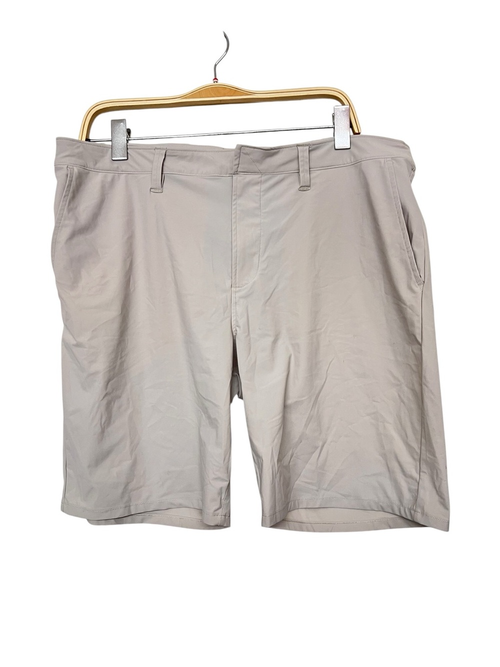 Zella Men's Light‎ Beige Flat-Front Shorts 36